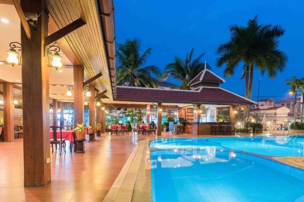 The Residence Garden Pattaya Esterno foto