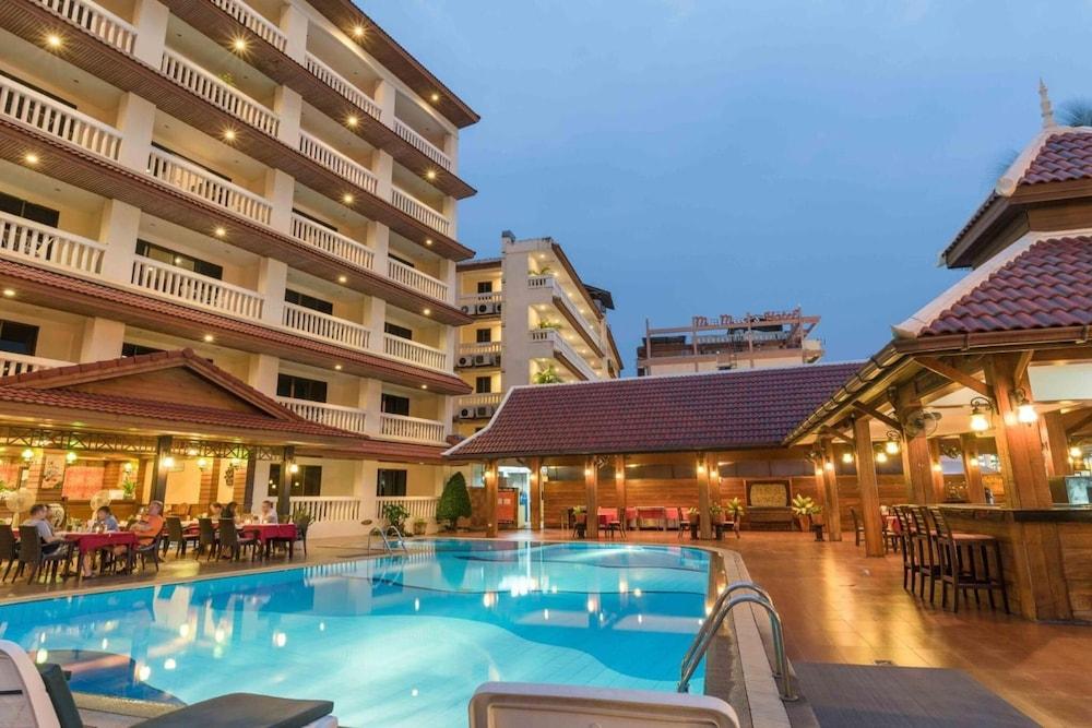 The Residence Garden Pattaya Esterno foto