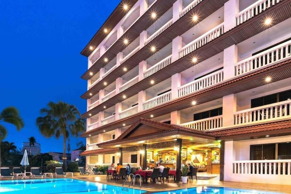 The Residence Garden Pattaya Esterno foto