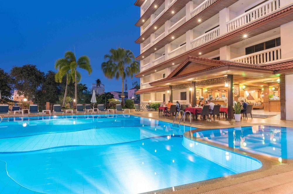 The Residence Garden Pattaya Esterno foto