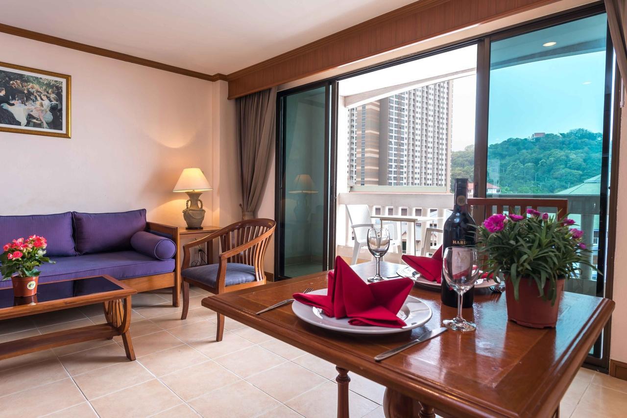 The Residence Garden Pattaya Esterno foto